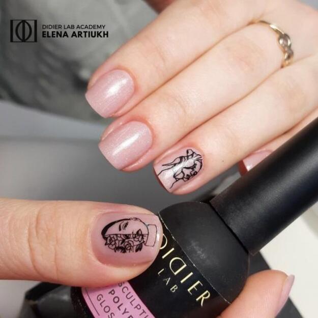 Didier Lab skulptūrinė polybazė "Glossy Pink" 10ml 1